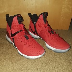 Nike LeBron 14 Red Brick Road